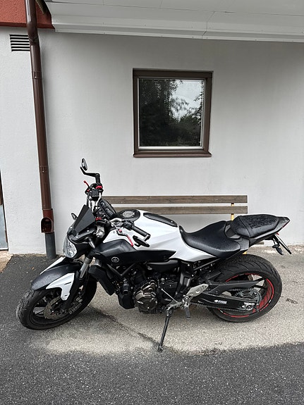 Yamaha MT-07 A2 8 of 13