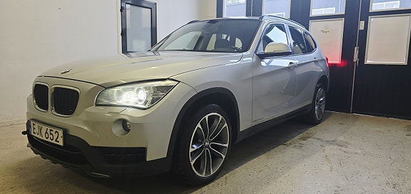 BMW X1 2 of 5