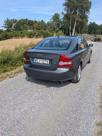 Volvo S40 4 of 5
