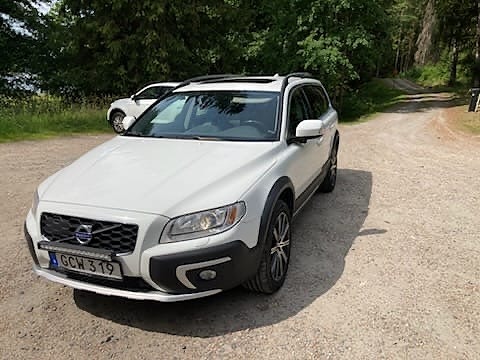 Volvo XC70 2 of 5