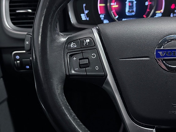 Volvo V60 Cross Country 20 of 25