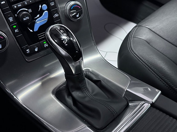 Volvo V60 Cross Country 23 of 25
