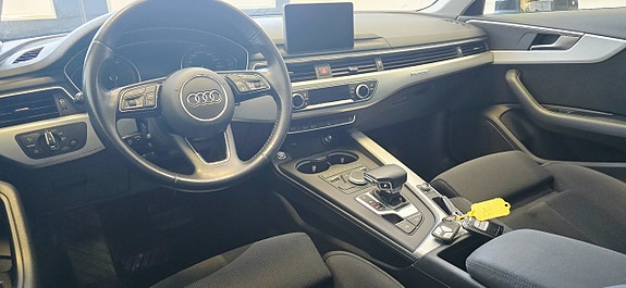 Audi A4 16 of 24
