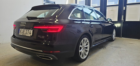 Audi A4 8 of 24