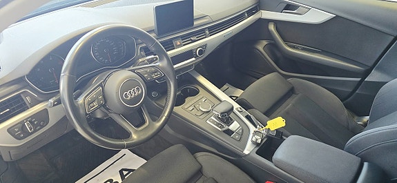 Audi A4 14 of 24
