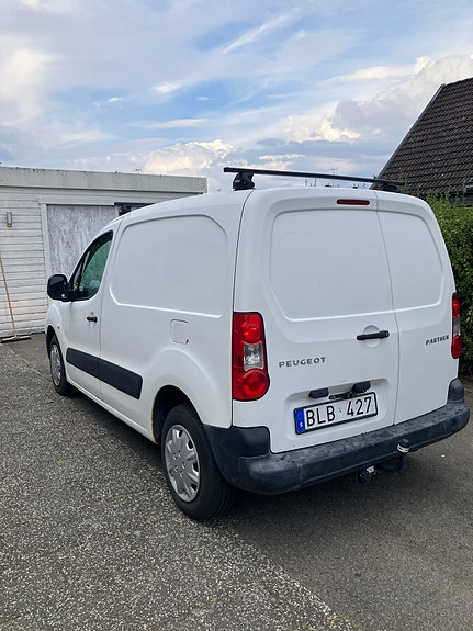 Peugeot Partner 2 of 4