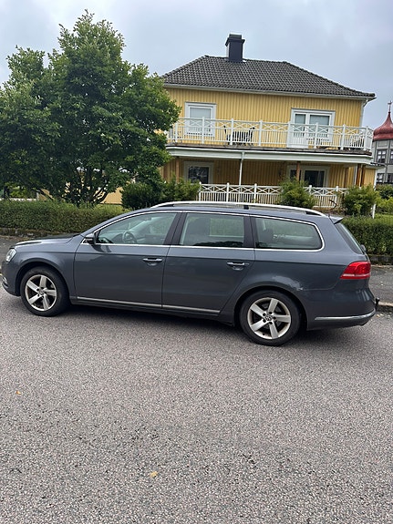 Volkswagen Passat 3 of 5