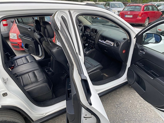 Jeep Compass 7 of 13
