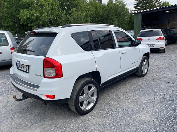 Jeep Compass 13 of 13