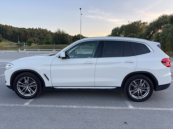 BMW X3 2 of 5