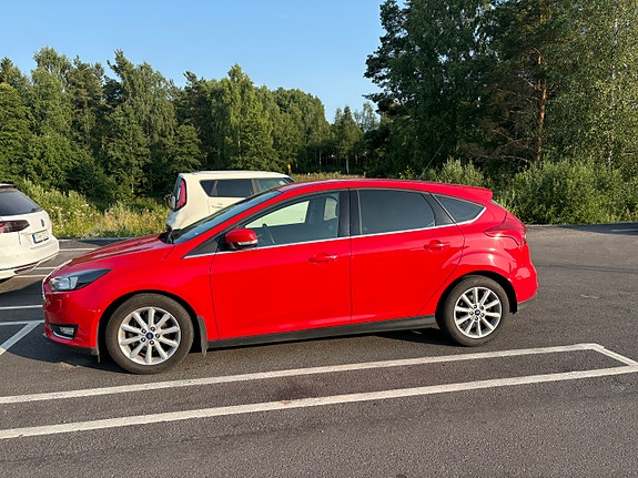 Ford Focus 3 of 4