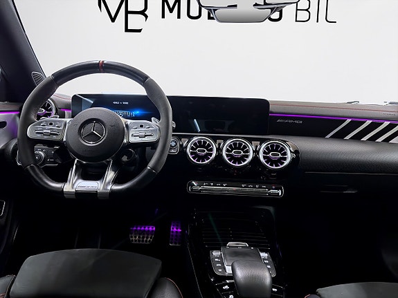 Mercedes-Benz CLA45 10 of 21