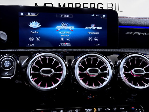 Mercedes-Benz CLA45 18 of 21