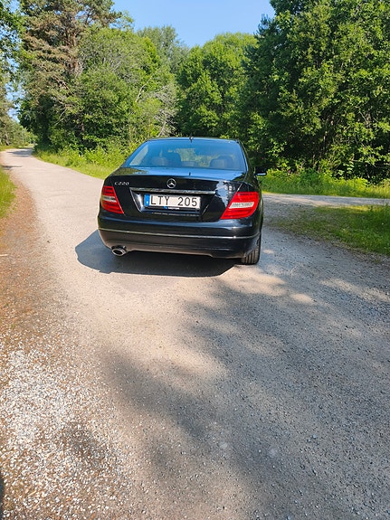 Mercedes-Benz C220 5 of 5