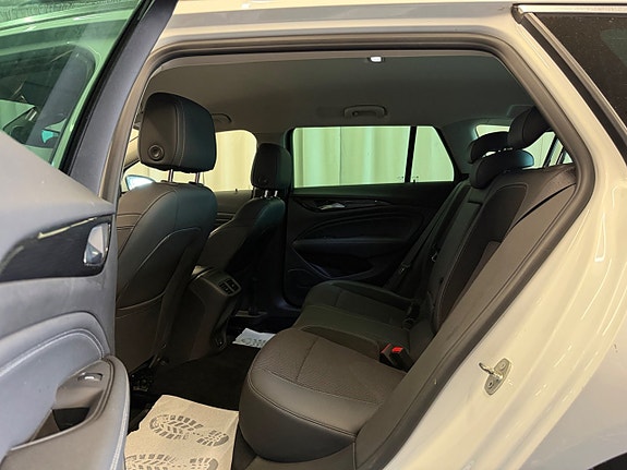 Opel Insignia 13 of 21