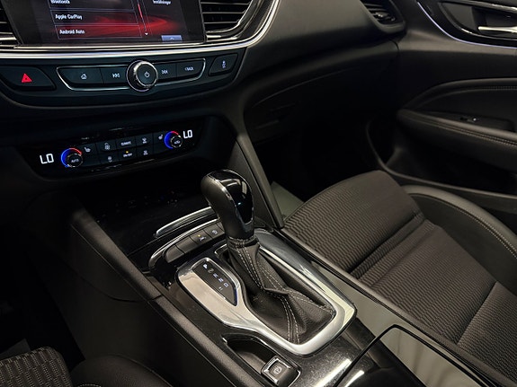 Opel Insignia 16 of 21