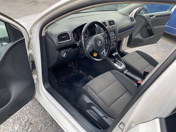 Volkswagen Golf VI 7 of 11