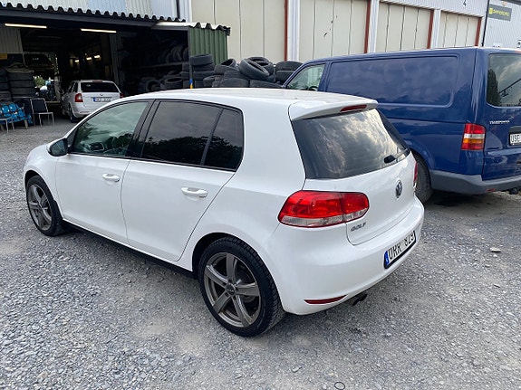 Volkswagen Golf VI 11 of 11