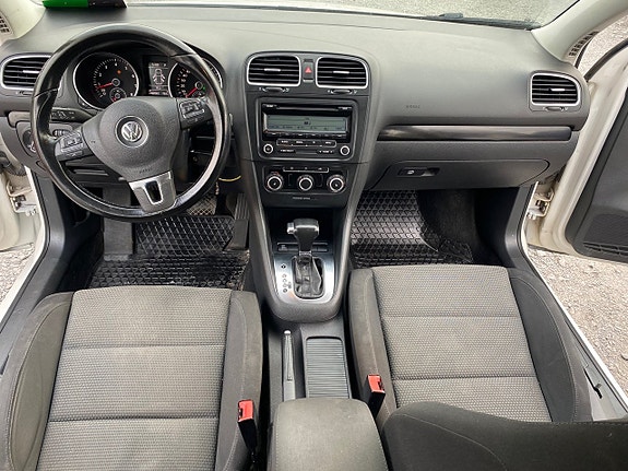 Volkswagen Golf VI 2 of 11