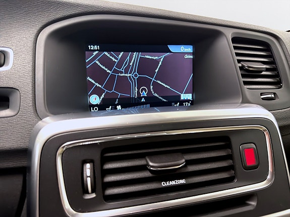Volvo V60 18 of 19