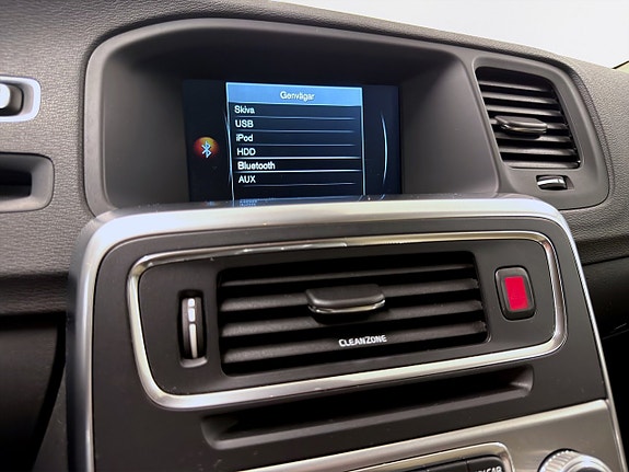 Volvo V60 19 of 19