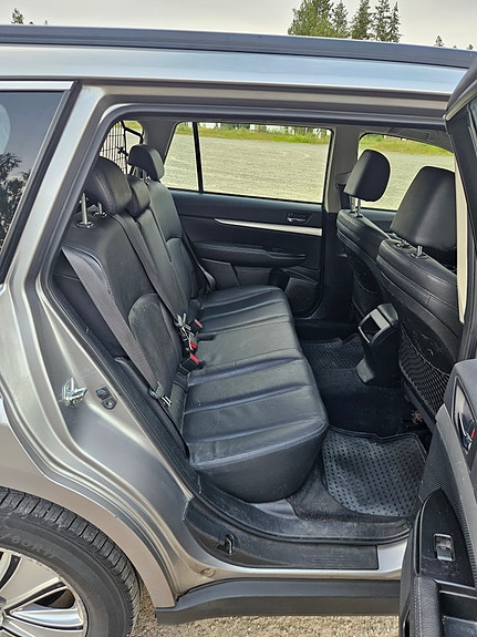 Subaru Outback 5 of 5