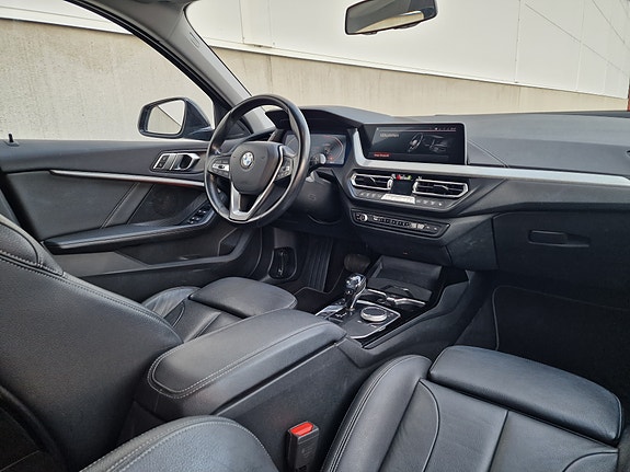 BMW 118d 5 of 10