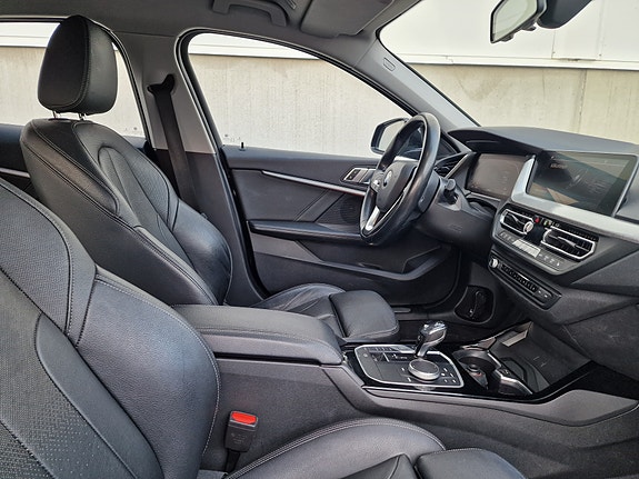BMW 118d 6 of 10