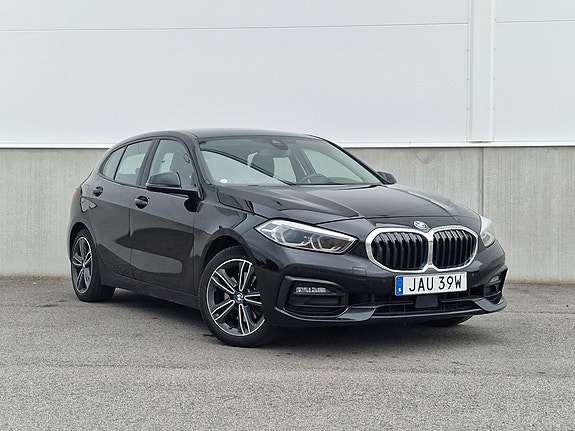BMW 118d 4 of 10