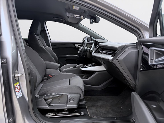 Audi Q4 e-tron 13 of 20