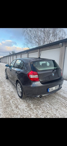 BMW 120i 6 of 14