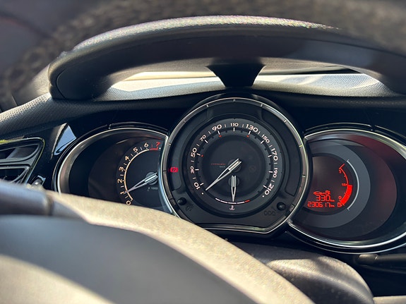 Citroen DS3 4 of 4