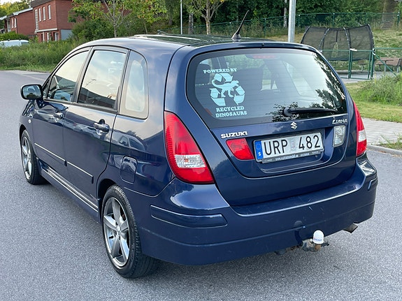 Suzuki Liana 4 of 5