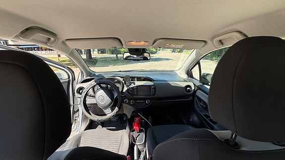 Toyota Yaris 10 of 11