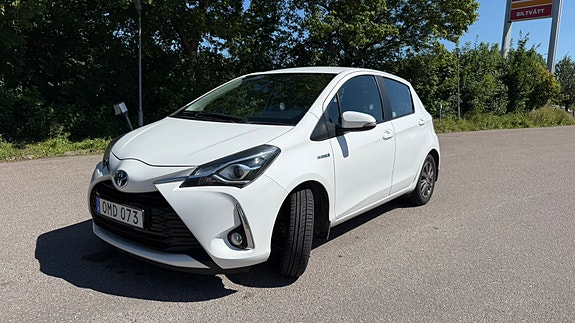 Toyota Yaris 9 of 11