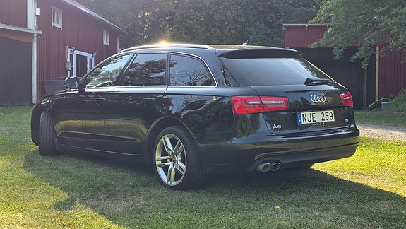 Audi A6 4 of 5
