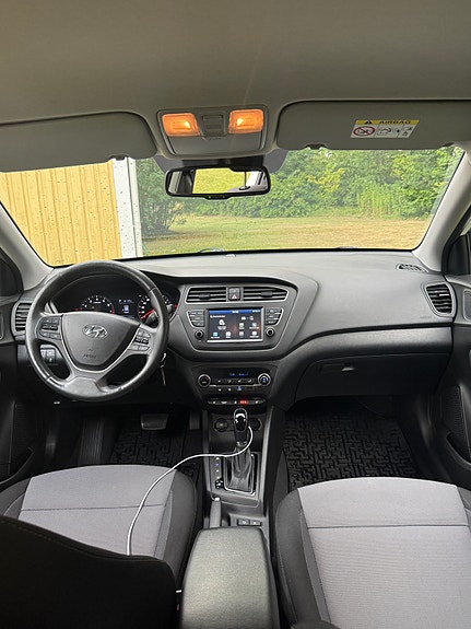 Hyundai i20 4 of 4
