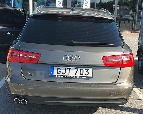 Audi A6 4 of 5