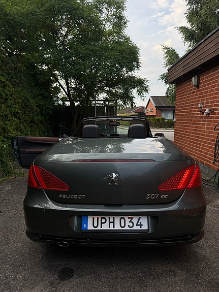 Peugeot 307 CC 10 of 14