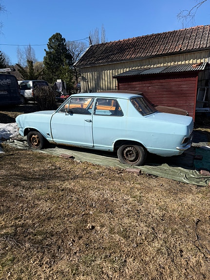 Opel Kadett 4 of 4