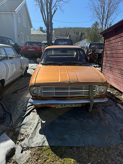 Opel Kadett 2 of 4