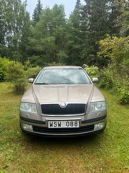 Skoda Octavia 3 of 5