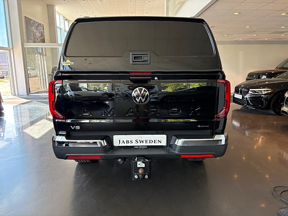 Volkswagen Amarok 4 of 13