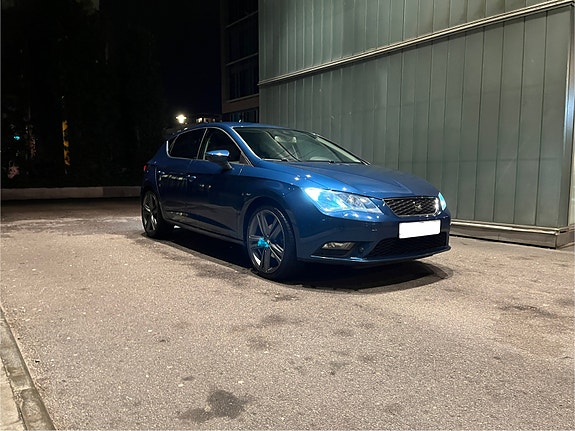 Seat Leon 2 of 5