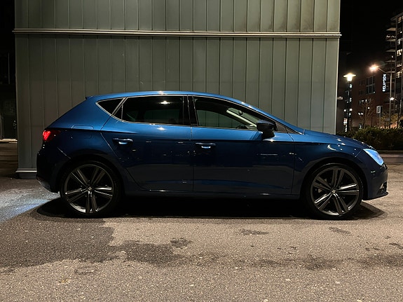 Seat Leon 3 of 5