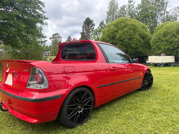BMW 316Ti 2 of 6