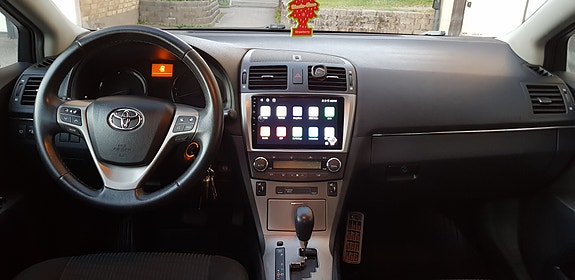 Toyota Avensis 5 of 15