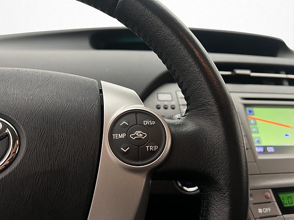 Toyota Prius 21 of 30