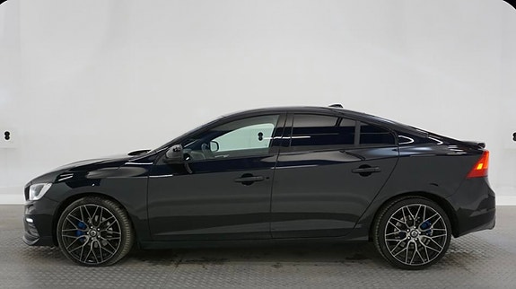 Volvo S60 2 of 5