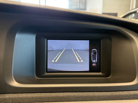 Volvo V40 14 of 18
